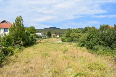 2 Wunderschöne, große Grundstücke in Sooß, RUHE, Schönweg 8