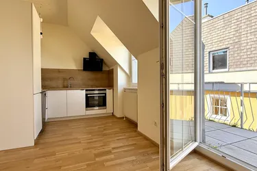 Charmante Wohnung mit Balkon in Ober St. Veit
