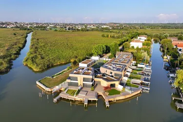 Exklusive Seevilla in Premiumlage am Neusiedlersee – möbliert/teilmöbliert zu mieten