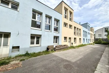 Reihenhausanlage in Seenähe in Weiden / See– 5 Einheiten mit Dachterrassen – Fertigstellung eines Bestandobjekts