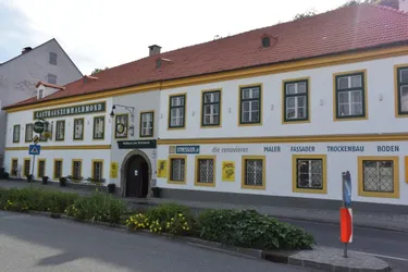 Betriebsfertig ausgestattetes Traditionsgasthaus