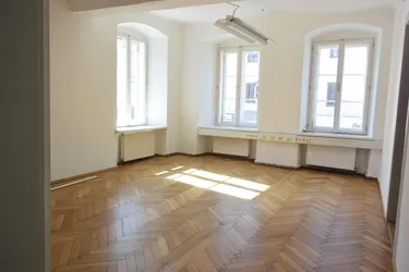 Büro / Studio im Stadtzentrum