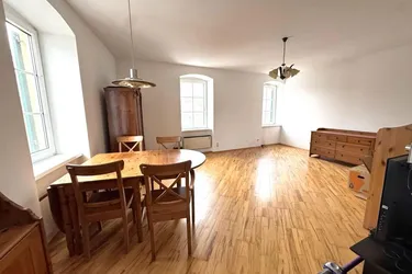 Schöne Maisonette im sanierten Altbau