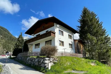 "Naturpark Lechtal" - Zweifamilienhaus in Elbigenalp zu verkaufen