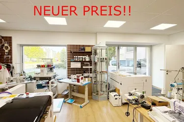 Geschäftslokal / Büro / Praxis mit Parkmöglichkeit direkt vor der Haustüre
