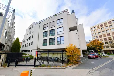 Expose Zentrale Dreizimmer-Eigentumswohnung im Palais Paulitschgasse