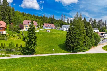 „Panorama-Grund“ mit atemberaubendem Blick im Sonnenort Diex