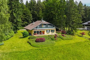 "Seeblick-Villa" auf prestigeträchtigem Grundstück in Velden am Wörther See