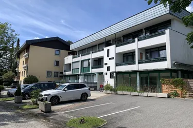 ELEGANTE 3-ZIMMERWOHNUNG IN VELDEN AM WÖRTHERSEE – IHR EXKLUSIVES REFUGIUM IN BESTER LAGE!