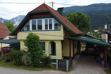 Renovierungsbedürftiges Einfamilienhaus mit viel Potenzial in sonniger Ruhelage
