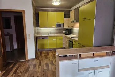 Sonnenlage mit Naturblick, 3ZI+Balkon, Parkplatz in zentraler Ortslage