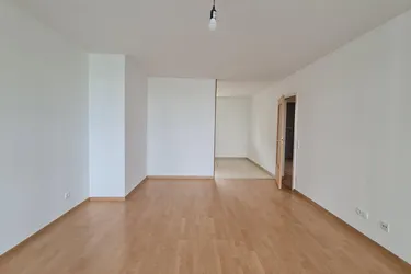 Etagenwohnung 2ZI + verglaste LOGGIA + LIFT - TRILLERPARK - GEFÖRDERTE Mietwohnung mit Finanzierungsbeitrag