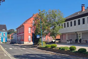 Sonnige Maisonette in zentraler Ortslage, 6ZI mit Loggia &amp; Doppelgarage