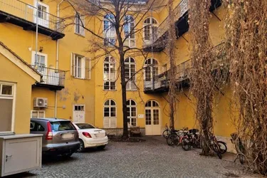 Wunderschöne, großzügige Altbauwohnung im Herzen von Graz