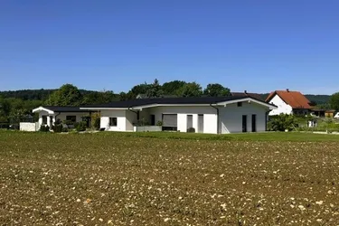 Moderner Bungalow in der Thermenregion