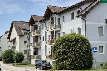 2 Anleger-Bestandswohnungen in Bestlage Feldkichen