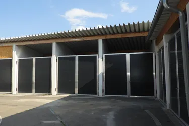 Gemauerte Carports in der Nähe von Sollenau
