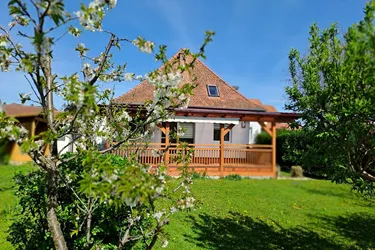 Moderne Wohnträume werden wahr: Einfamilienhaus mit Garten, Terrasse und Garage Nähe der Golf-Thermenregion Stegersbach!