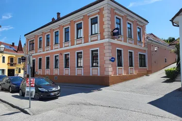 STADTHAUS - ANLAGEOBJEKT MIT GASTHAUS, BAR, WOHNUNG UND AUSBAUMÖGLICHKEITEN