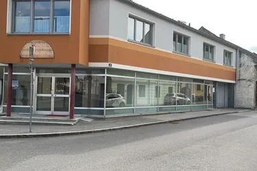 Schönes, helles Innenstadt - Geschäftslokal, barrierefrei, auch als Büro, Praxis oder Ordination nutzbar