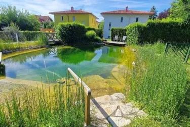 Traumhaftes Schmuckstück mit Garten