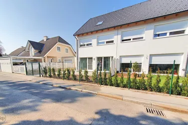 Moderne Doppelhaushälfte nahe U1 Leopoldau