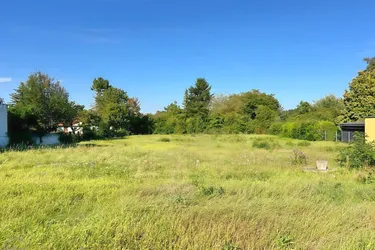 Sonniges Baugrundstück in Wolfpassing: 2.102m² für 989.000 € – Ihr Platz zum Leben! AUCH FÜR BAUTRÄGER INTERESSANT!