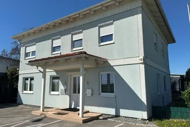 Ebreichsdorf – Cool, das Haus hat Platz - für Hund und Katz und Spatz!