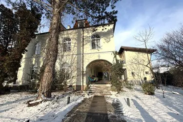 Villa mit Betriebsgebäude auf ca. 2000 m² Eigengrund in Ebreichsdorfer Toplage !