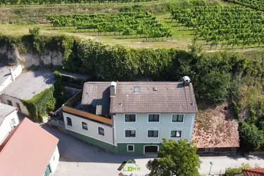großzügiges Wohnhaus in ruhiger Lage