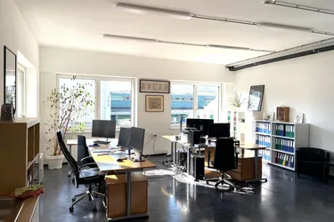 *PROVISIONSFREI* Loft/Atelier/Büro/Lager mit PKW/Lastenlift (5t)