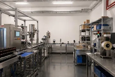 Attraktiver &amp; flexibel erweiterbarer Betriebsstandort mit Produktionsfläche, Büro-/Arbeitsbereich und optimaler Logistik