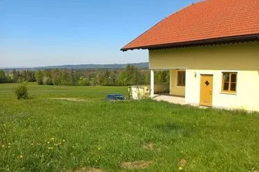 Wohnhaus in Lochen am See