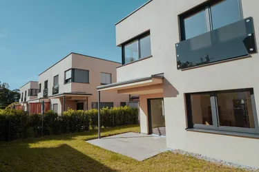 KURZFRISTIG BEZIEHBAR: DOPPELHAUS 115 M² DAS QUANTL DIETACH