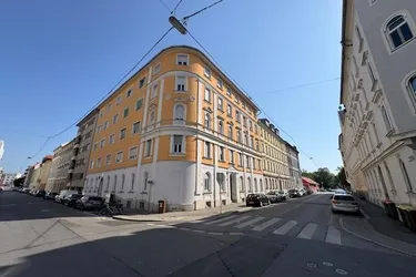  Ordination Büro Wohnung Altbau neu saniert 103m² 