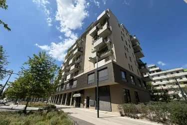 Seestadt Seeparq Seenähe Wohn - Büro Office Praxis Atelier Schauraum mit Terrasse und Schwimmbiotop