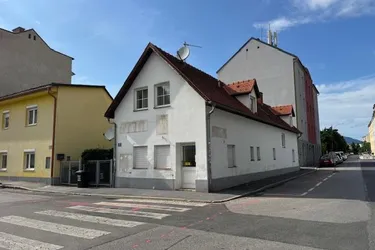 Eggenberg Vinzenzgasse Wohnhaus mit ehemaligen Cafe