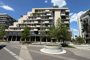 Seestadt Seeparq Seenähe Neuwertiges Büro Office Praxis Atelier Schauraum mit Terrasse und Schwimmbiotop