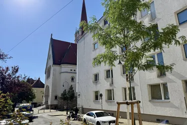 PREISREDUKTION + MITTEN im ALTEN ORT + PERFEKT für ZWEI + LOGGIA + nächst Kirche ALT-OTTAKRING!