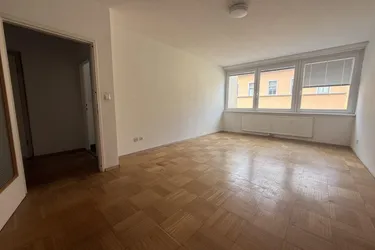 RUHIGE WOHNLAGE + LOGGIA + OPTIMALE 4-ZIMMER-AUFTEILUNG!