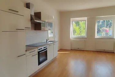 Helle 3-Zimmer Wohnung in Eggersdorf