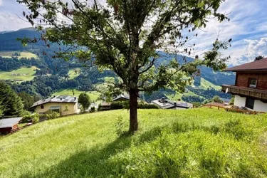 Sonniges Baugrundstück am Weerberg ideal für Ihr Eigenheim