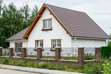 +++ Einfamilienhaus mit Grillplatz und Garage +++