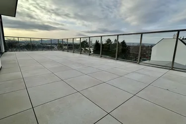 SKY VIEW APARTMENT nahe U1! Zwei Badezimmer! Provisionsfrei