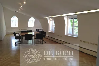 Schönes Büro in Gersthof!