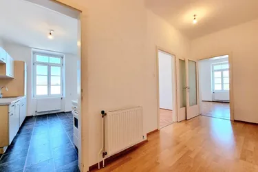 Expose 2 Zimmer Wohnung, Ruhelage, Parkmöglichkeit - fußläufig in`s Zentrum!