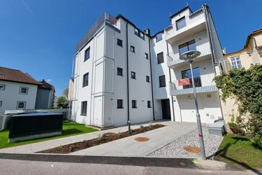 Expose KLIMASCHUTZ zertifiziert - Wohnung mit großem Balkon. Zum Sonne tanken