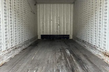 Vielseitiges Lager - WAB Container - Ihr Raum für Hobby, kleines Handwerk und Mehr!