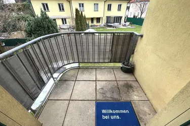 Expose DIE perfekte Singlewohnung mit NEUER Küche und Freifläche! 
