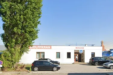 Kompaktes ebenerdiges Bürogebäude im Mischbaugebiet